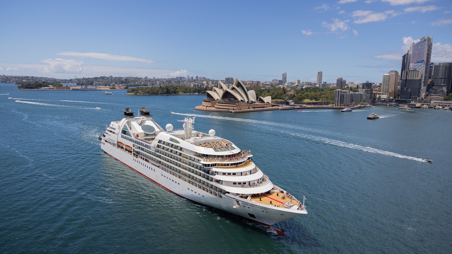 Seabourn Odyssey in Sydney Harbour